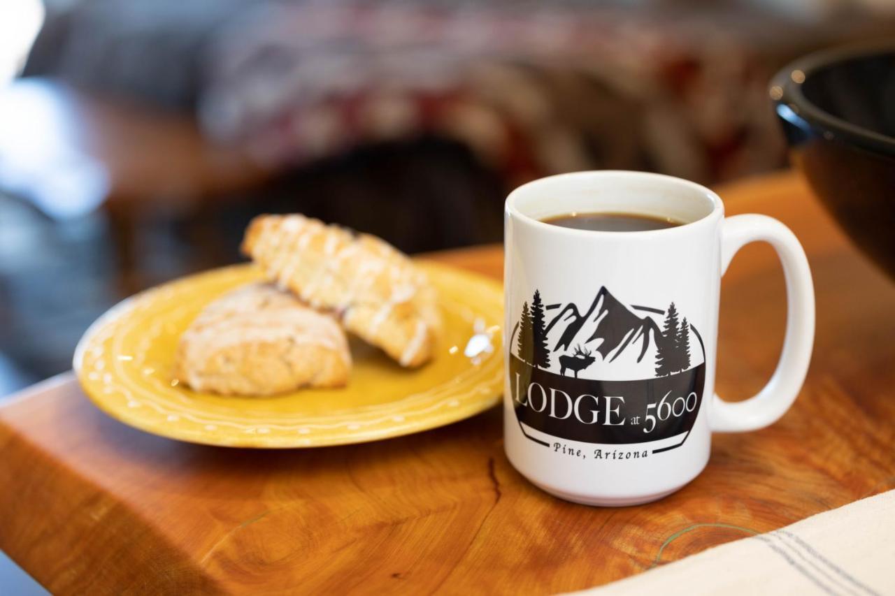 Lodge At 5600 Pine Esterno foto