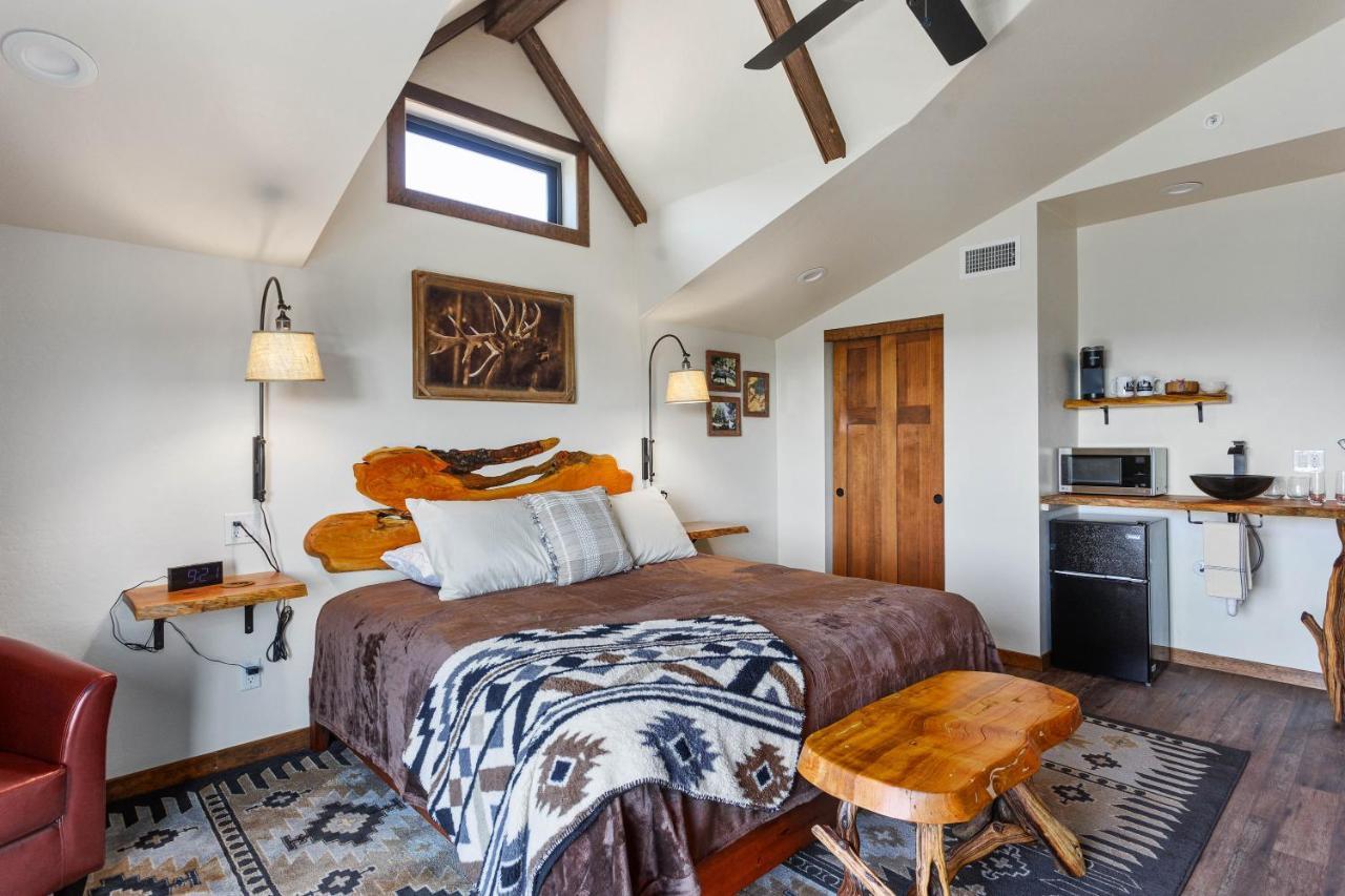 Lodge At 5600 Pine Esterno foto